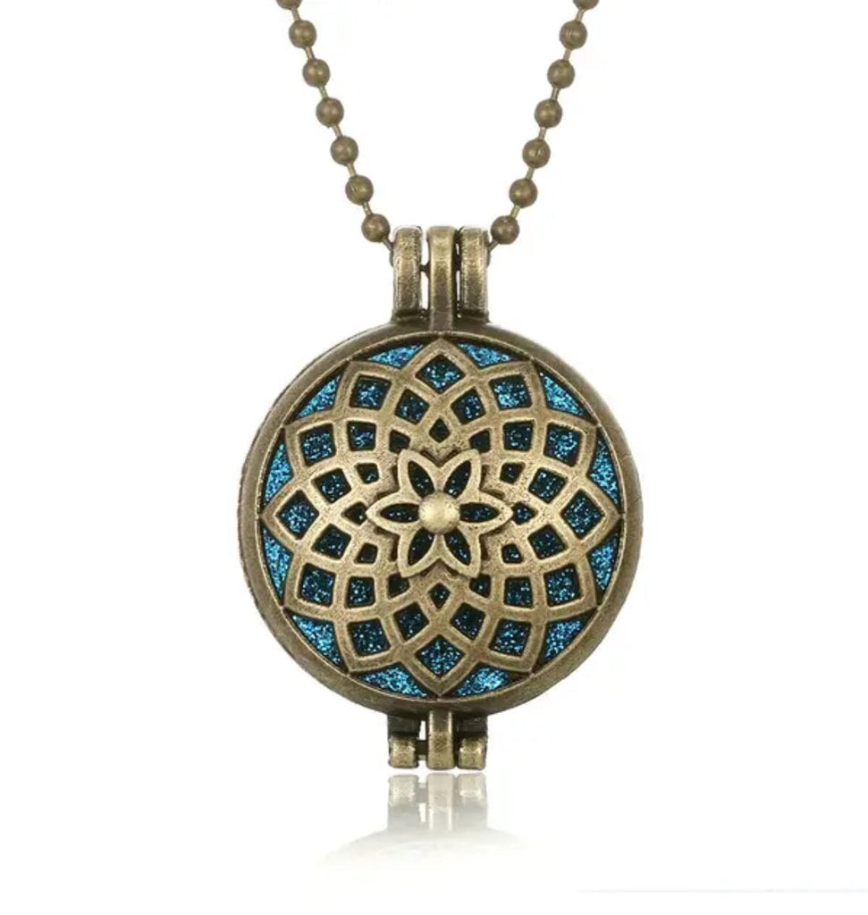 Antique Style Aromatherapy Locket Necklace (Kaleidoscope)